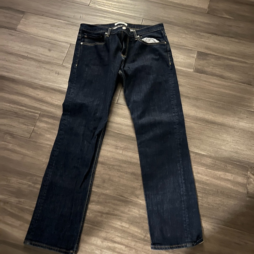 Quicksilver jeans like new never worn.. $20…34 by 32…